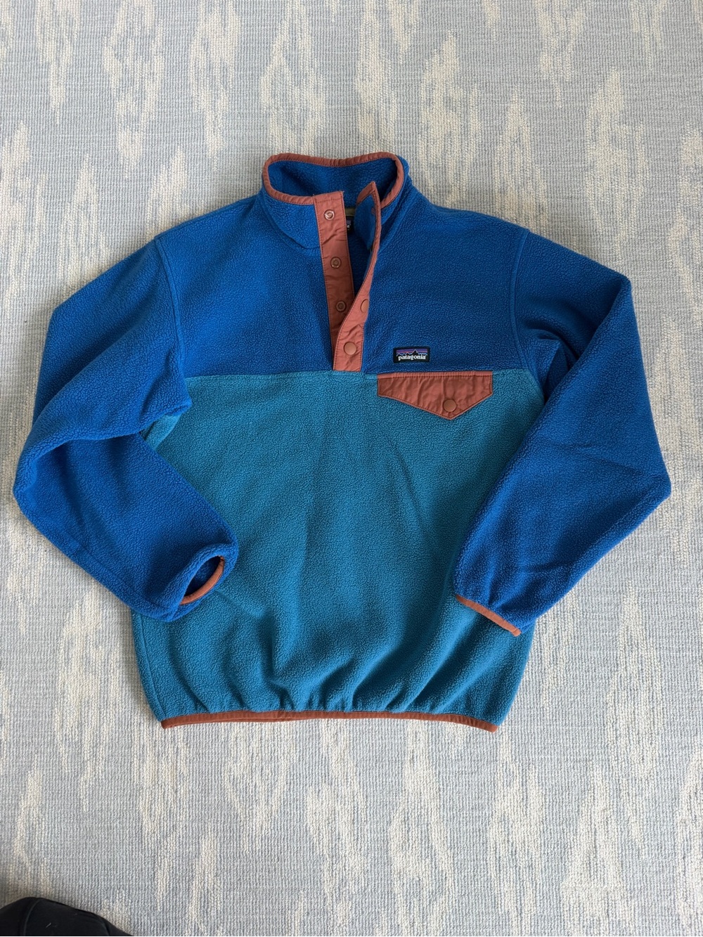 Patagonia Boys Blue Two-Tone Synchilla Snap-T Fleece Pullover -size M